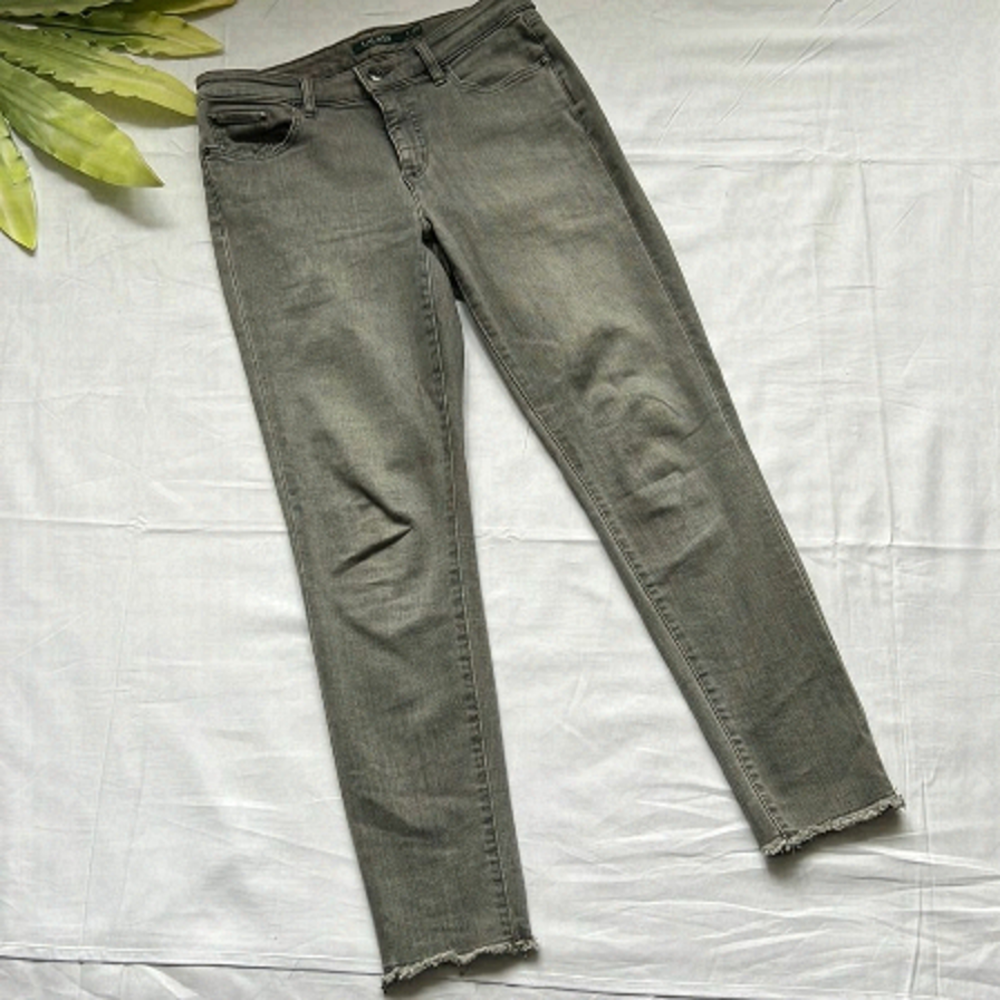 ⭐️RALPH Lauren Premier Skinny Cropped Jeans⭐️